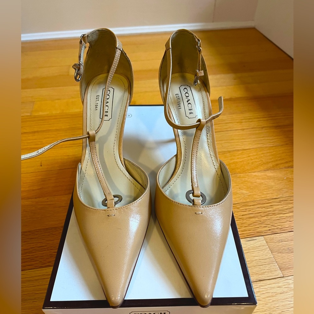 New Camel leather kitten heals - Coach